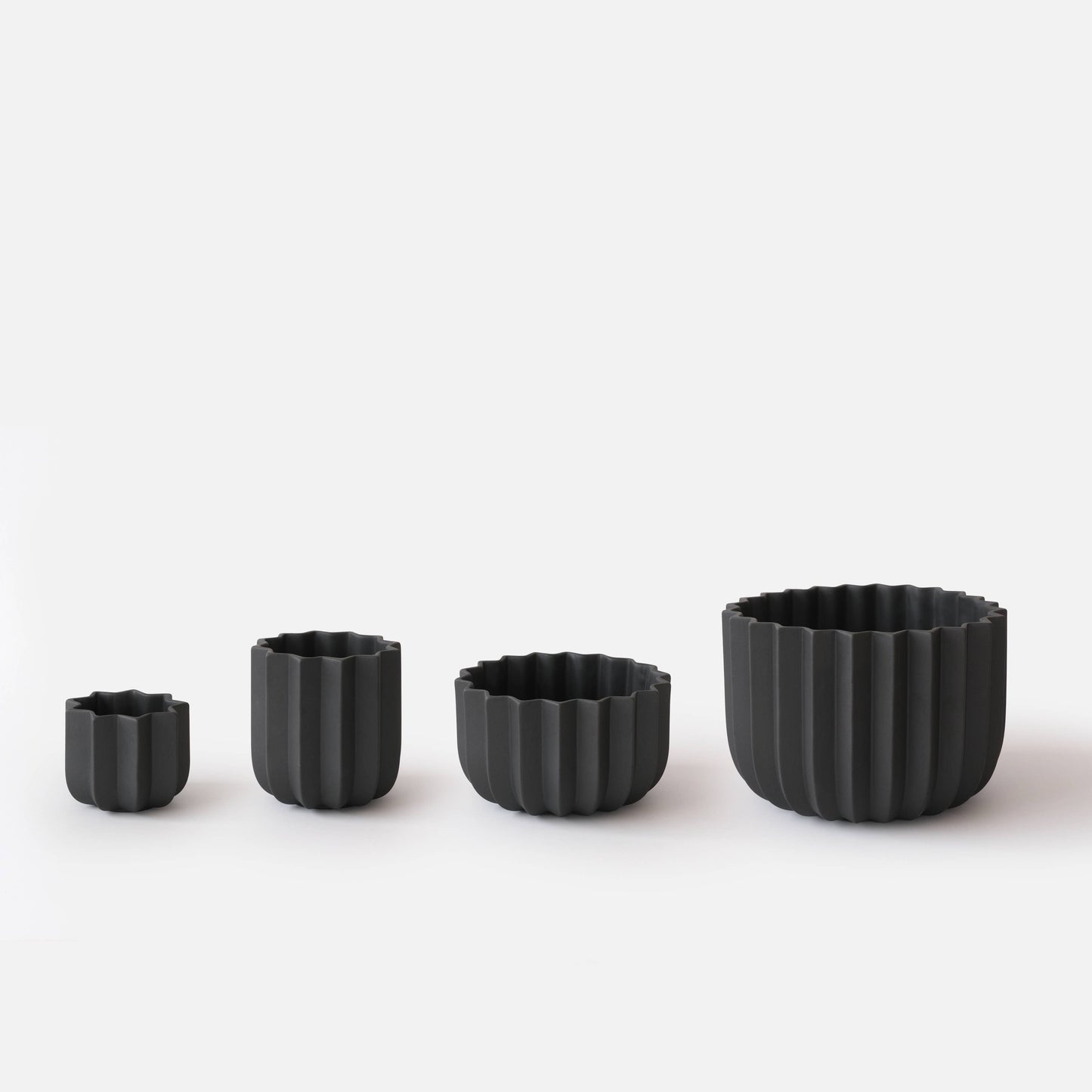 Wrap Ceramic Planter | Black