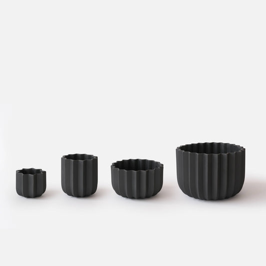 Wrap Ceramic Planter | Black